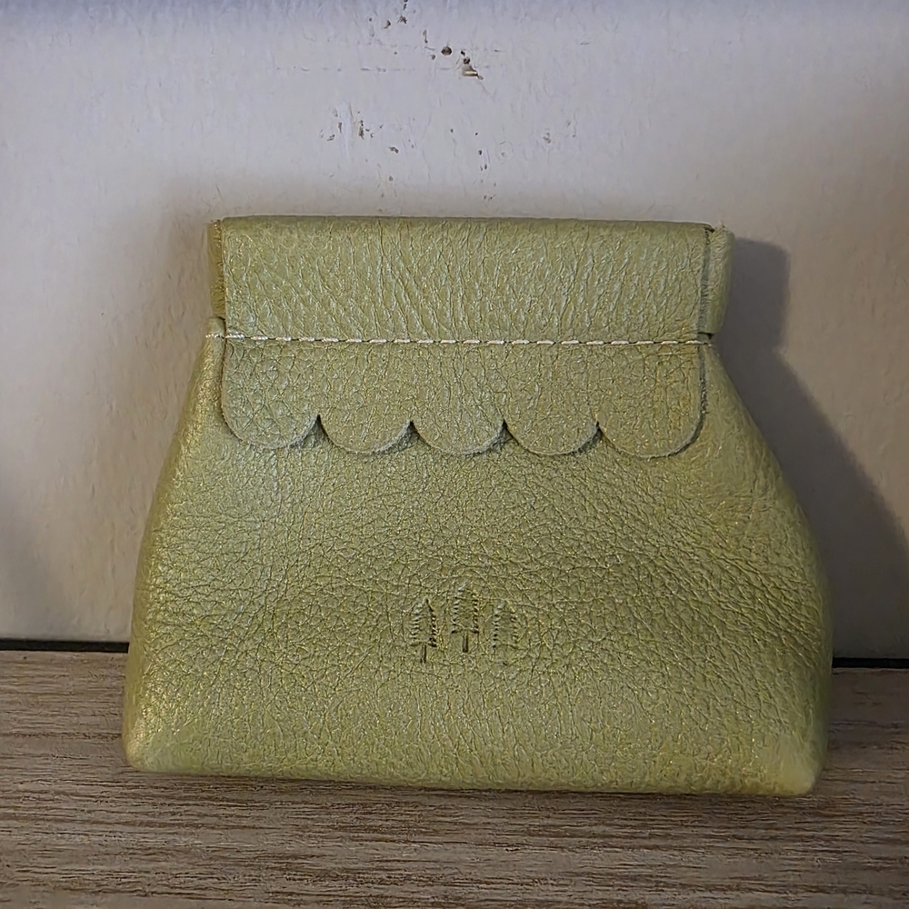 Portland Leather Goods penny pouch in SUGAR SNAP